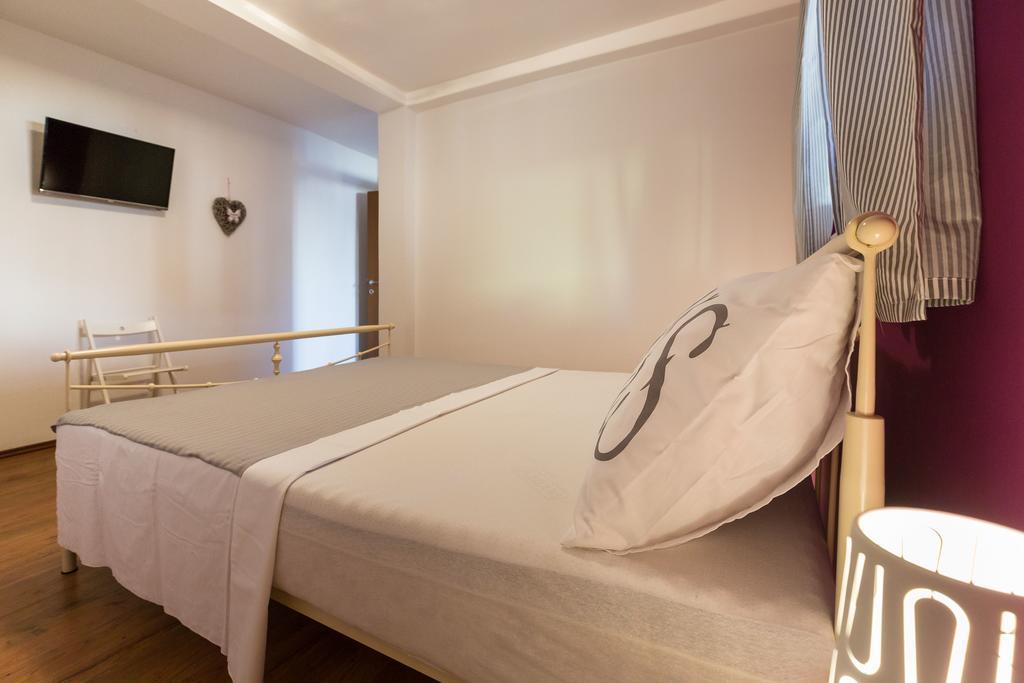 Apartmani Maksan ปาโกชตาเน ภายนอก รูปภาพ