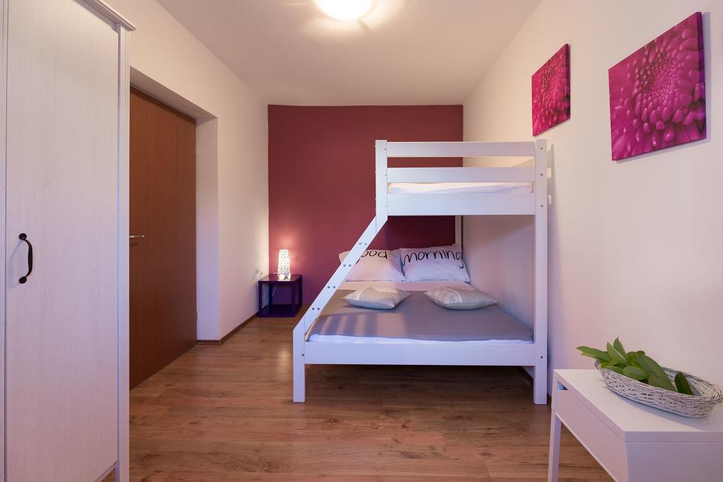 Apartmani Maksan ปาโกชตาเน ภายนอก รูปภาพ