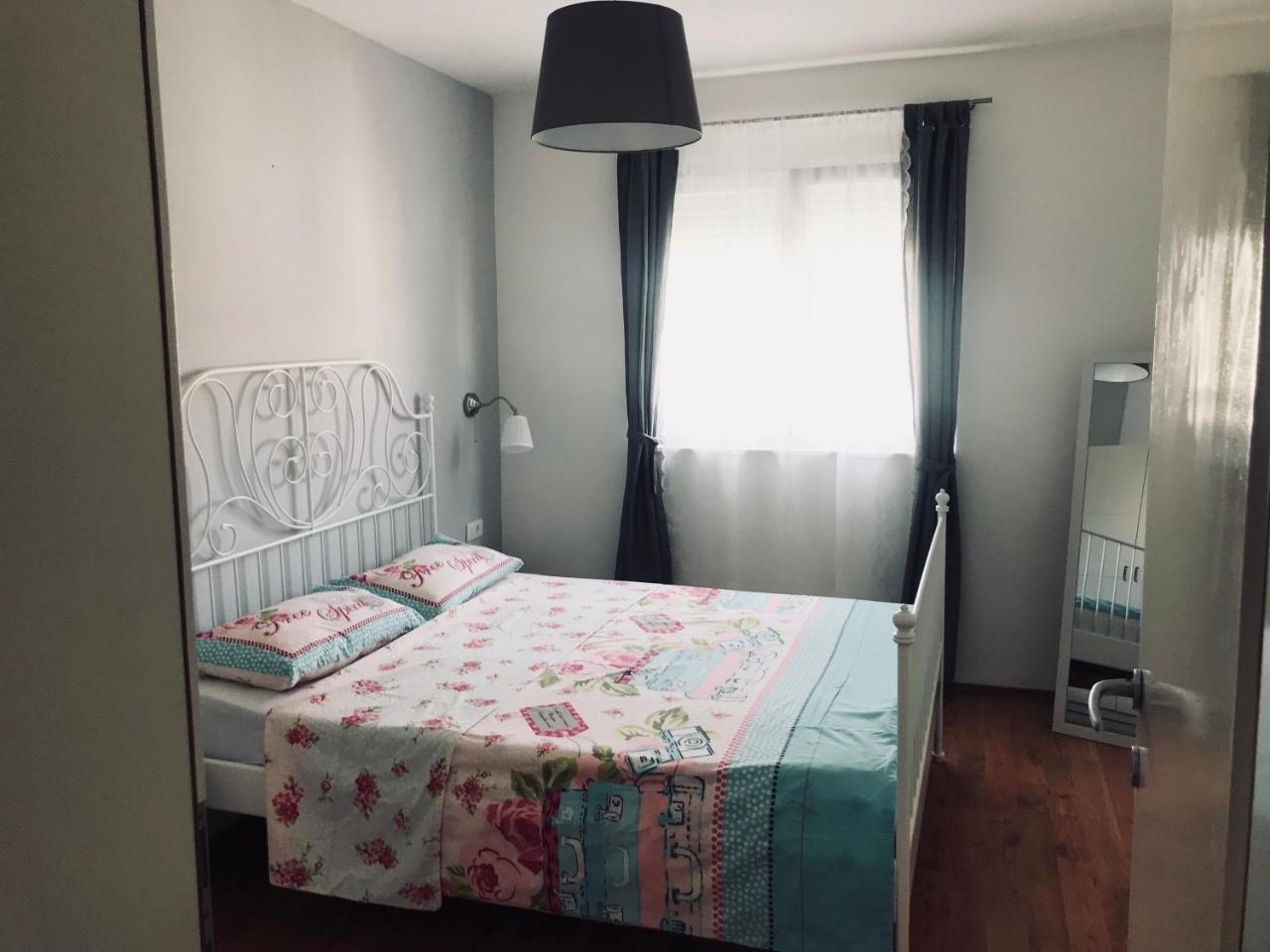 Apartmani Maksan ปาโกชตาเน ภายนอก รูปภาพ
